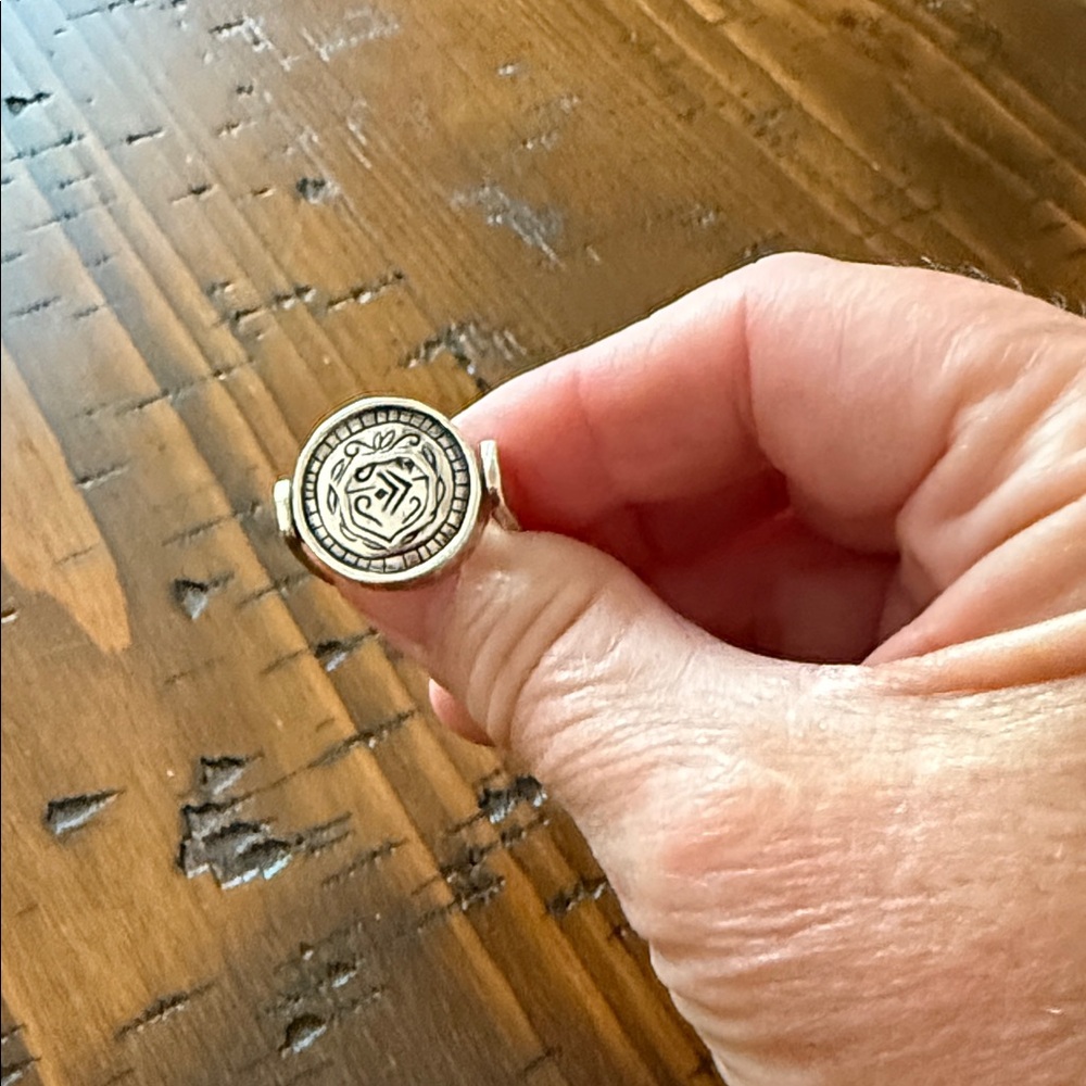 Silpada (flips) Silver Signet Ring